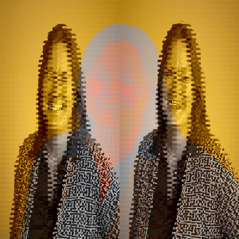 Geel Monique Menger